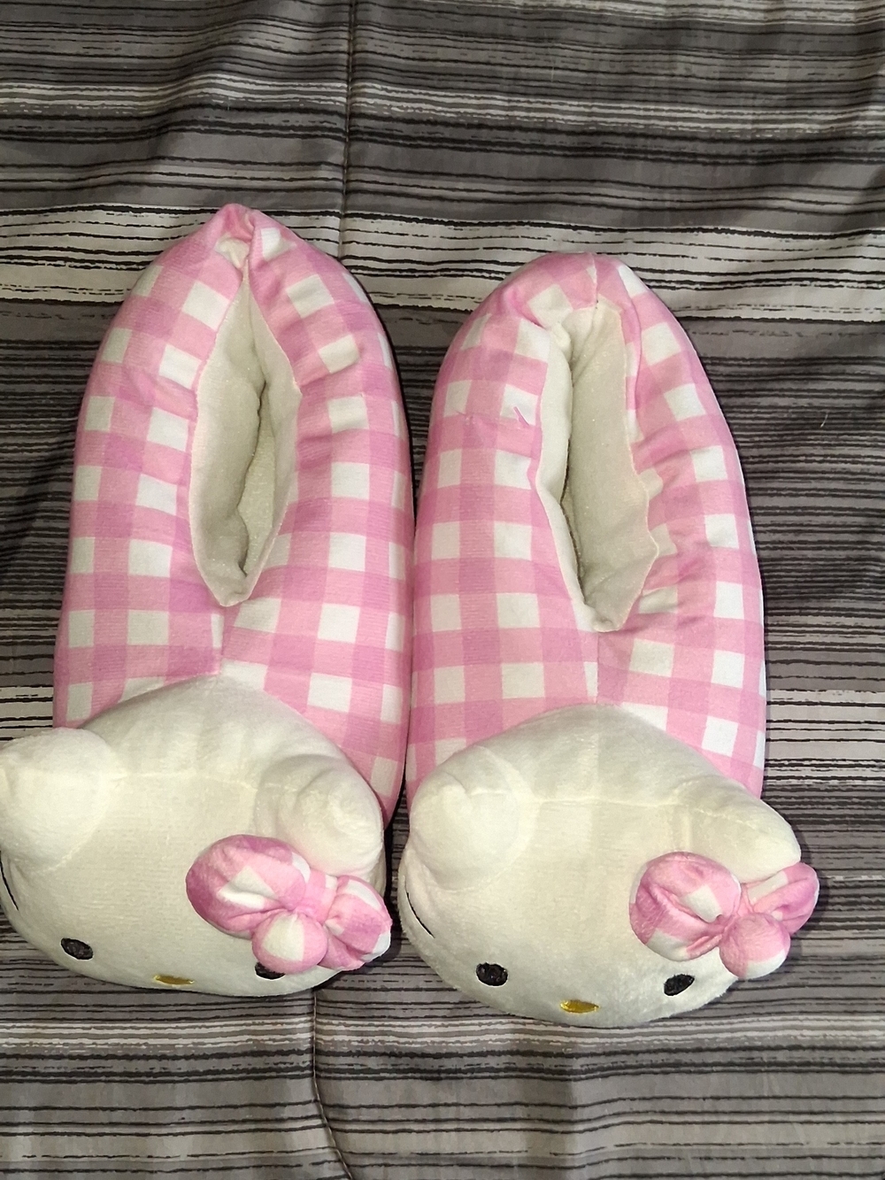 Hello Kitty Slippers